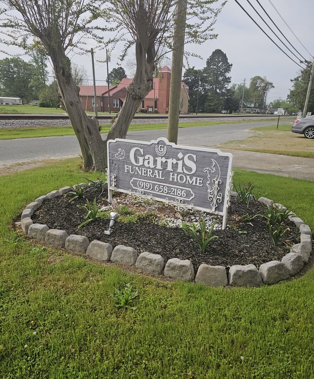 Images Garris Funeral Home