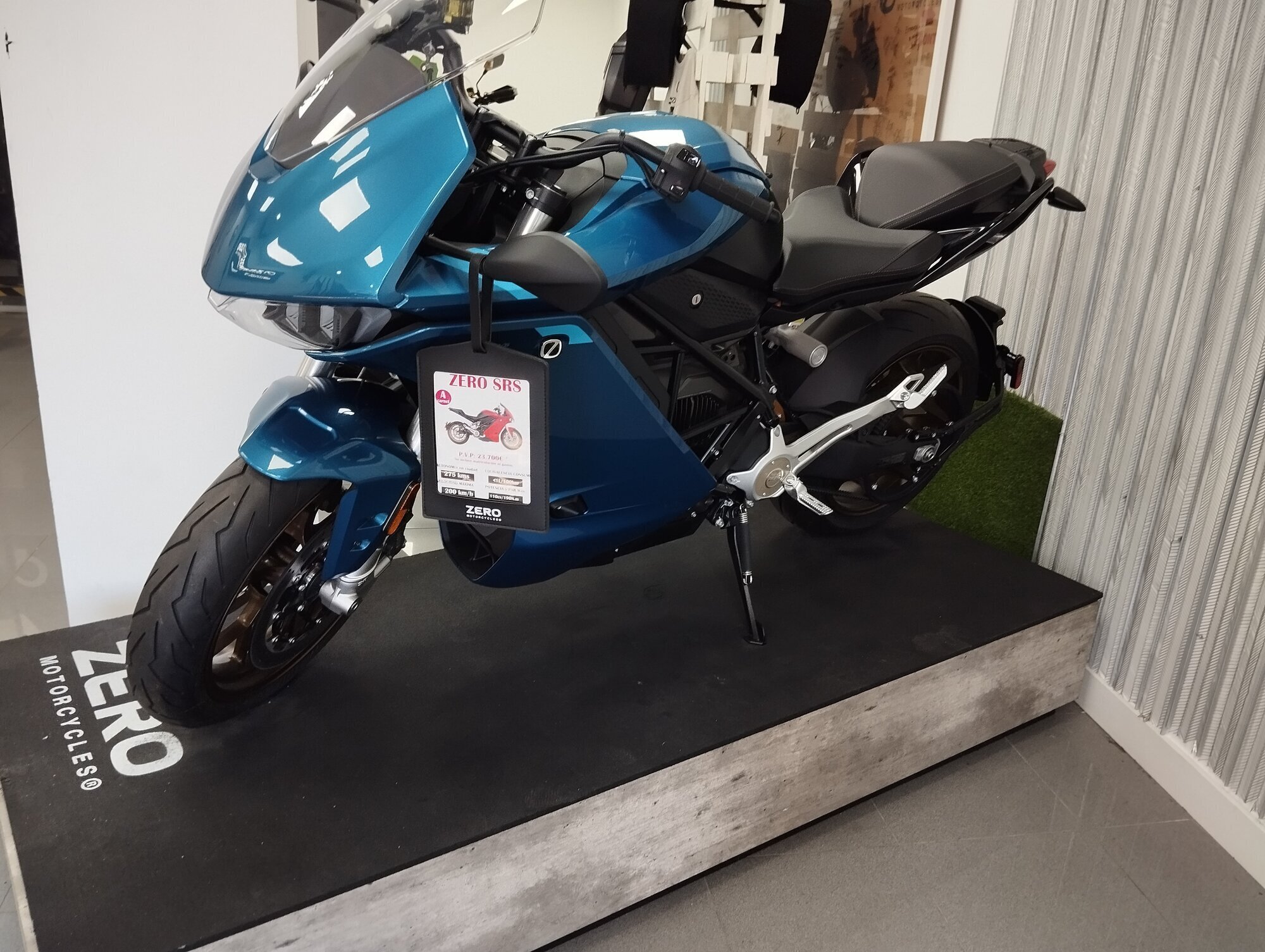 Images XR Motos Madrid Capital