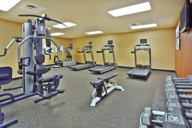 Images Holiday Inn Manitowoc by IHG