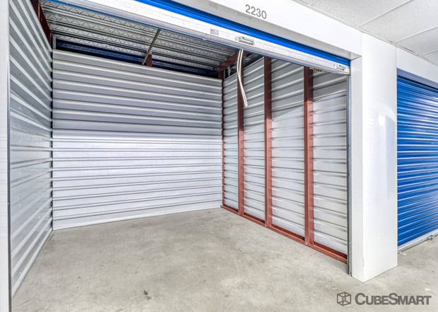 Images CubeSmart Self Storage