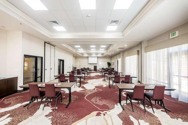 Images Hampton Inn & Suites Dobson
