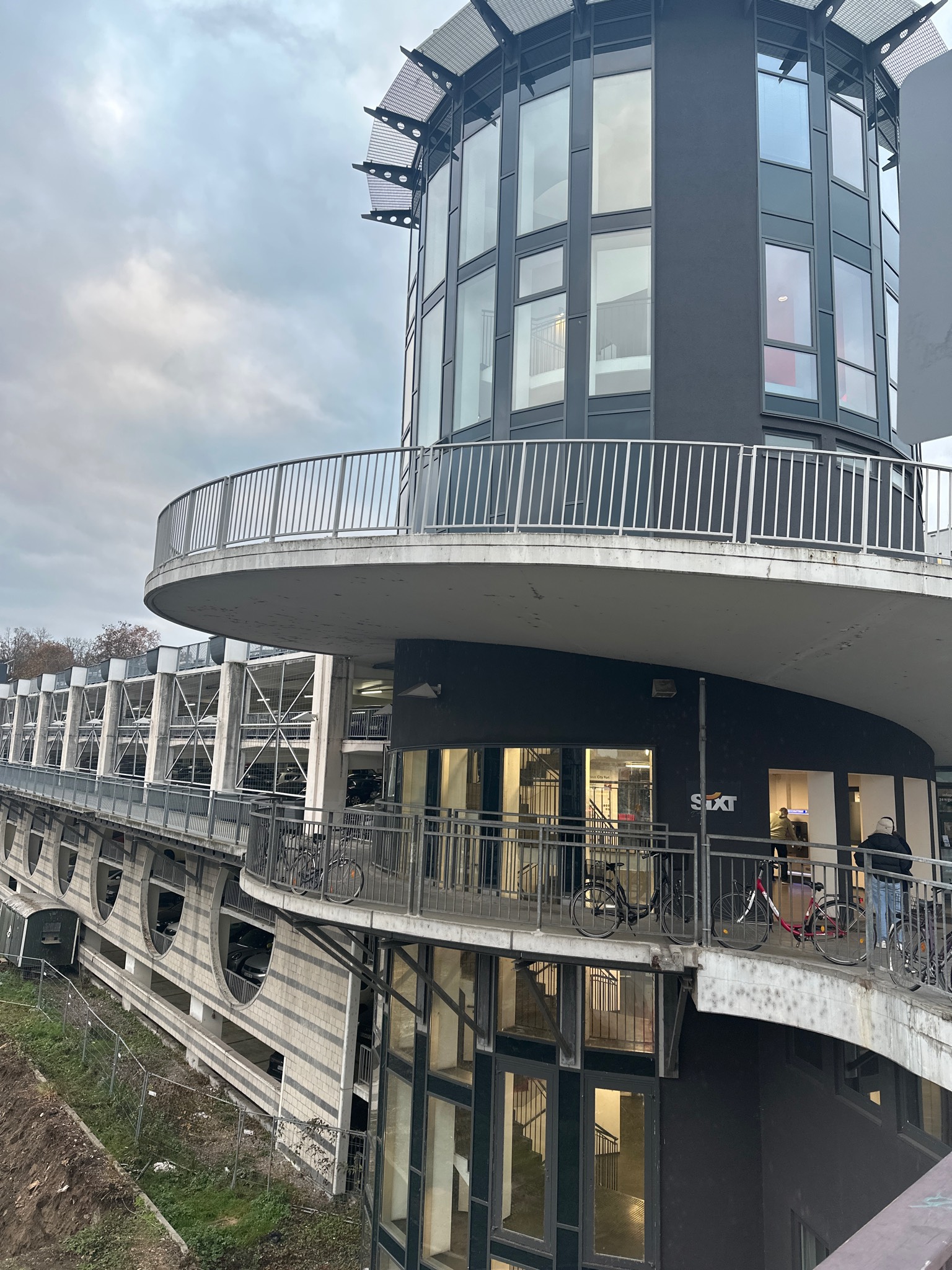 SIXT Autovermietung Mainz City-Port, Binger Str.19/Parkh. HBF in Mainz