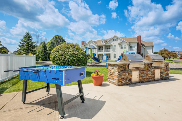 Images Webster Green Apartment Homes