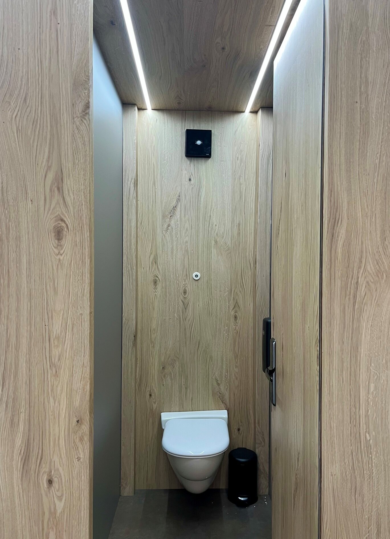 Images Special Toilet S.L.