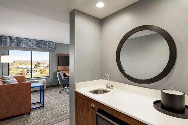 Images Hampton Inn & Suites Olean