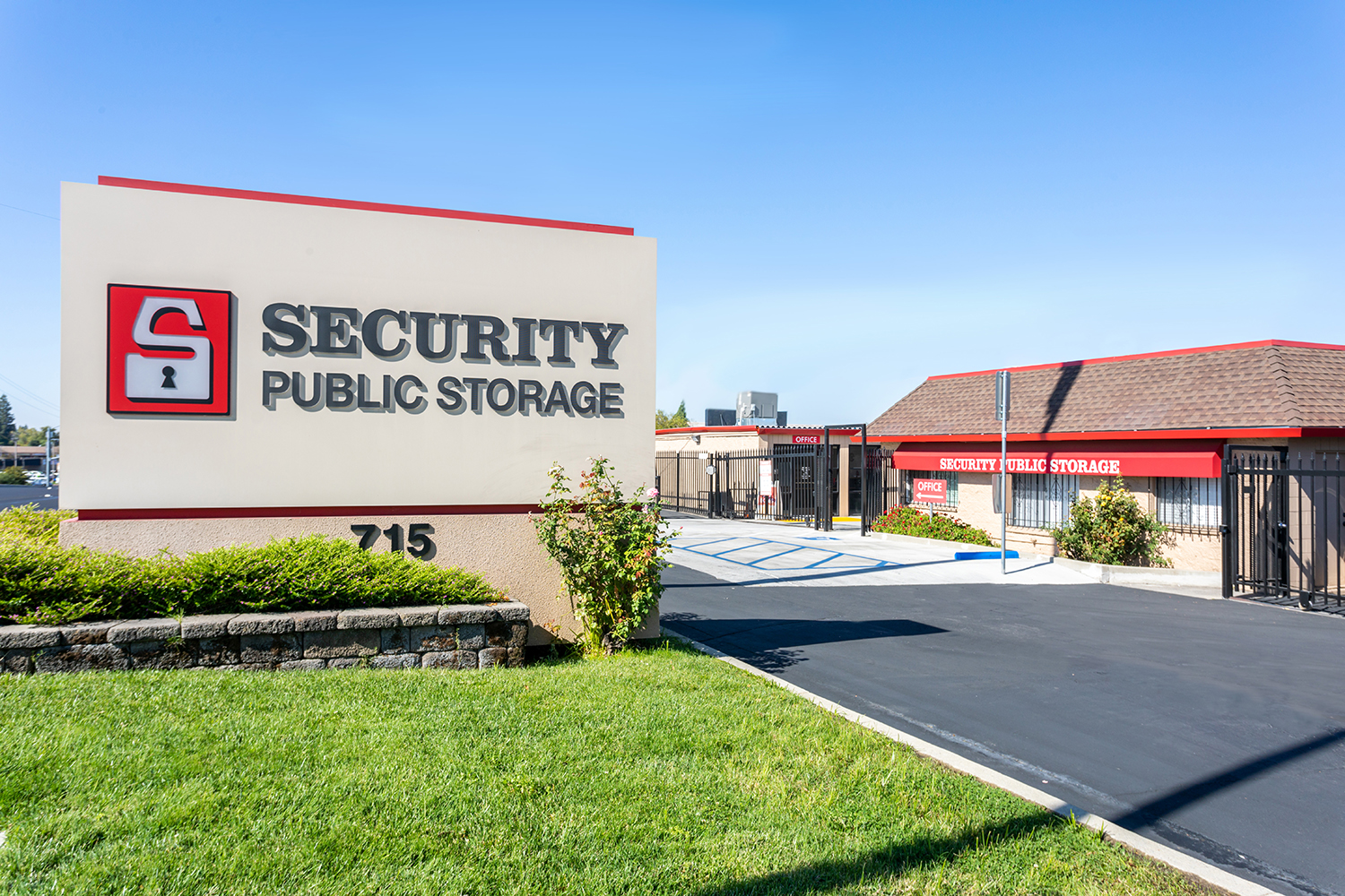 Self Storage Facility in Roseville, CA.