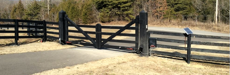 black access control farm driveway gate by Pro-Line Fence in Nashville