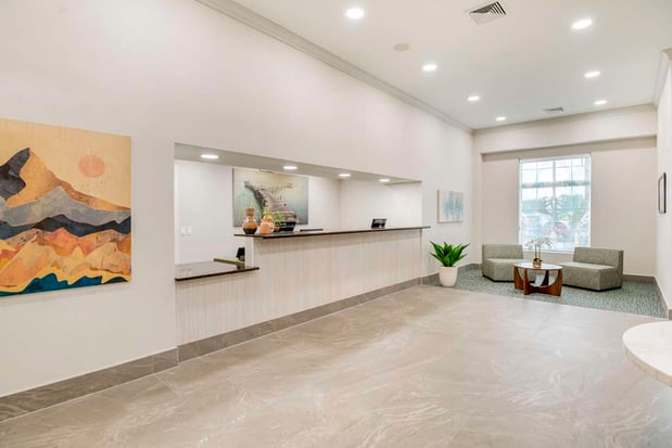 Images Best Western Plus Crossroads Inn & Suites