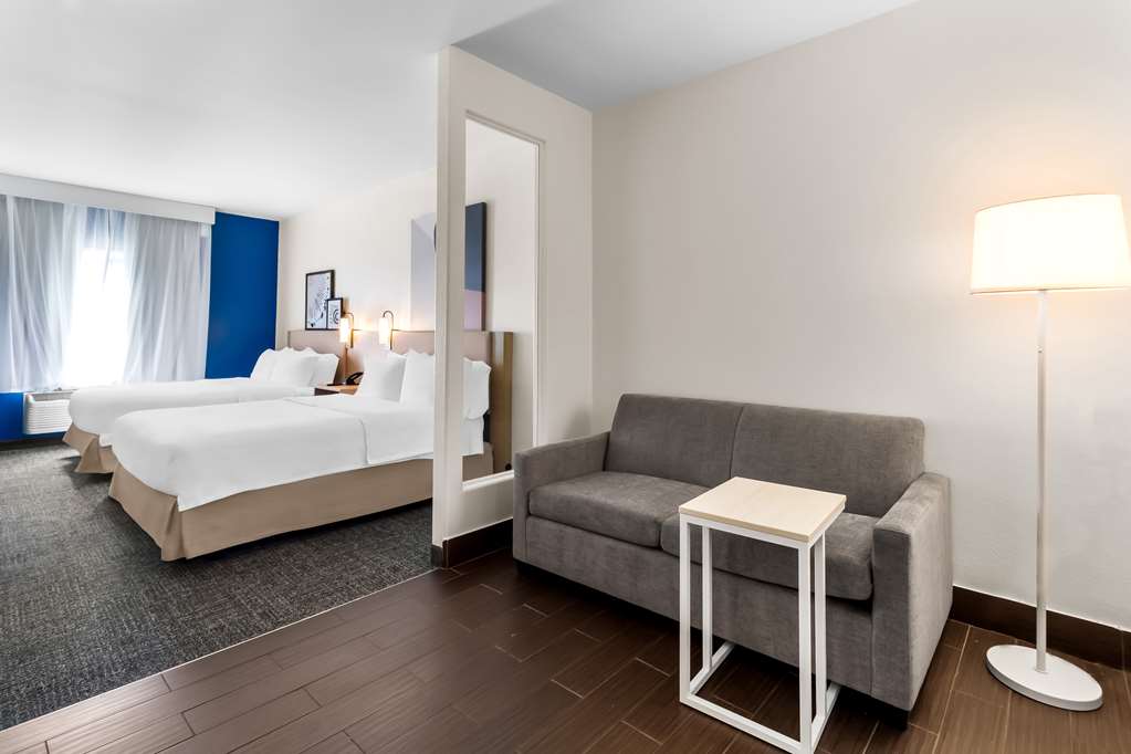 Guest room