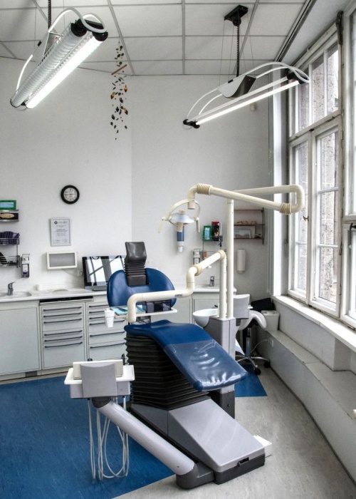 Dr. med. dent. Gunnar Frahn, Friedrichstr. 210 in Berlin