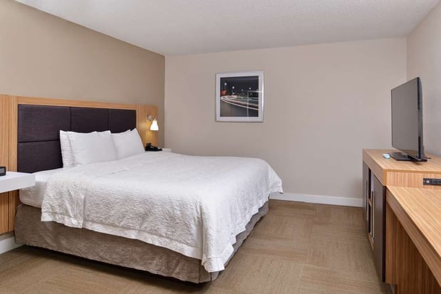 Images Hampton Inn Greensboro-East