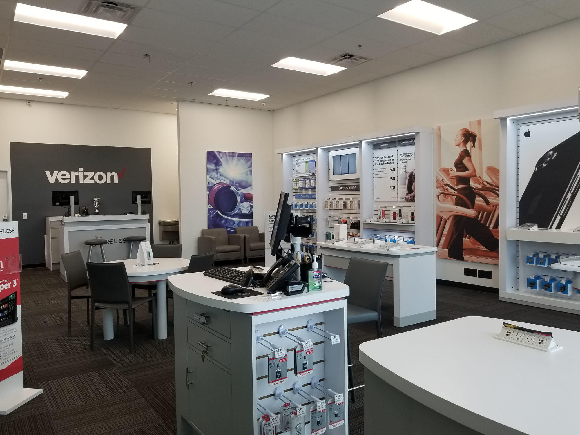 Verizon Authorized Retailer – GoWireless Photo