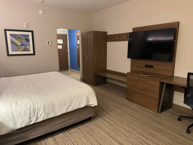 Images Holiday Inn Express & Suites Macon North by IHG