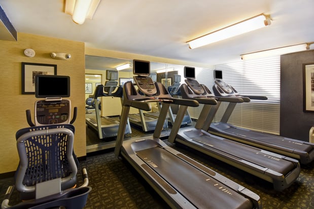 Images Holiday Inn Cincinnati-Riverfront by IHG