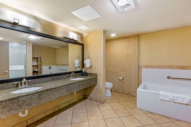 Images Best Western Plus Raton Hotel