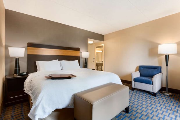 Images Hampton Inn & Suites Camp Springs/Andrews AFB