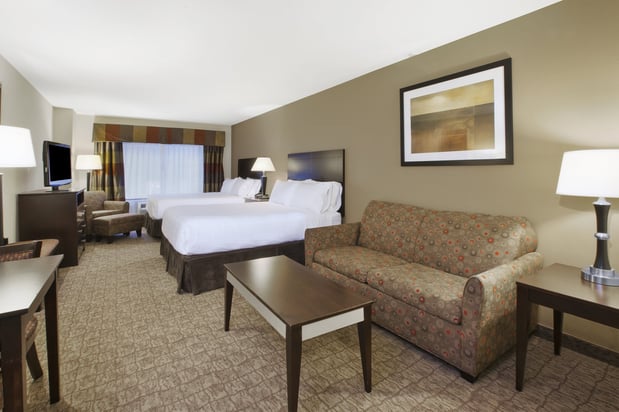 Images Holiday Inn Express & Suites Wheeling by IHG