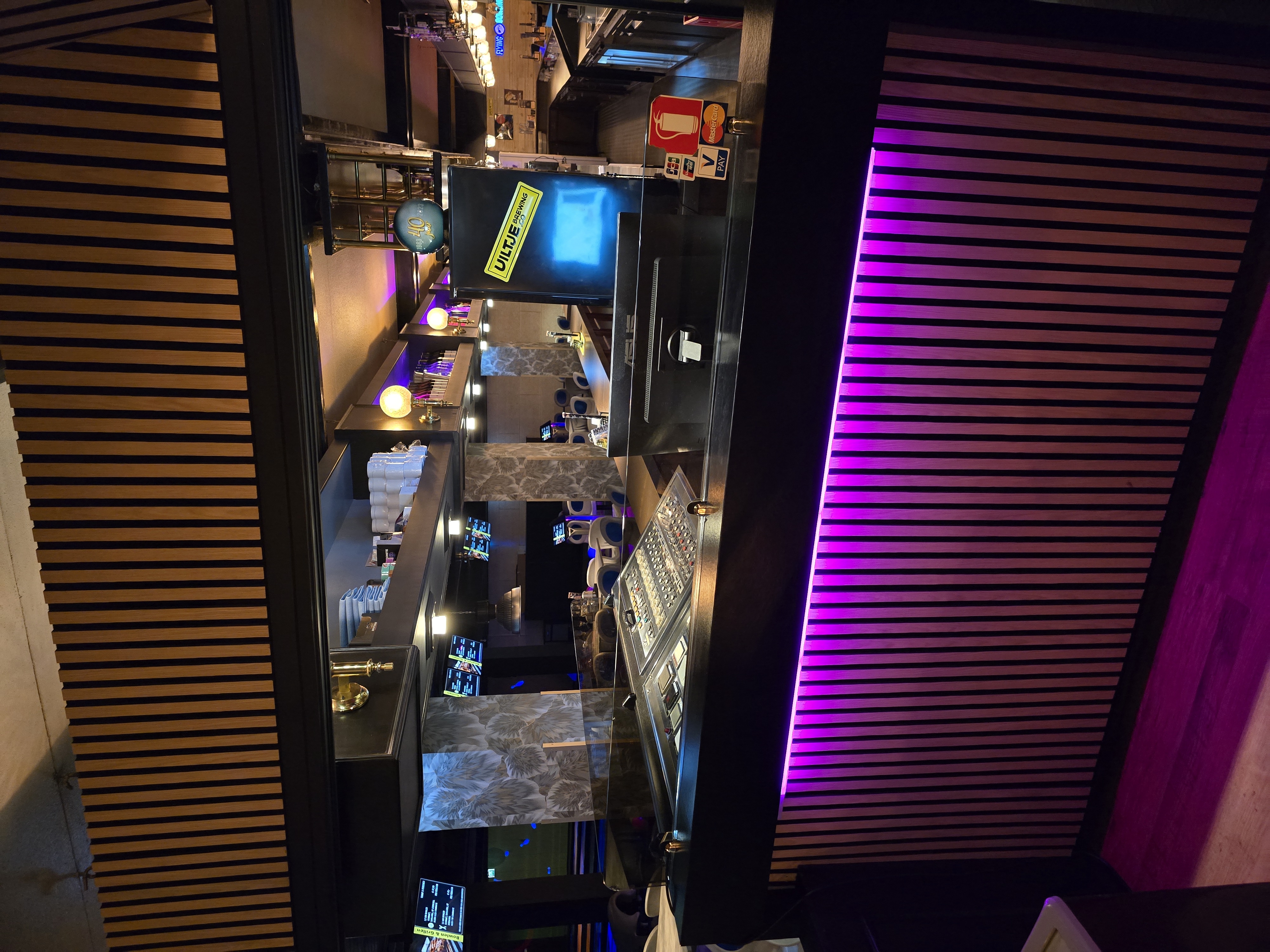 Foto's Bowlingcentrum De Flying Bowling