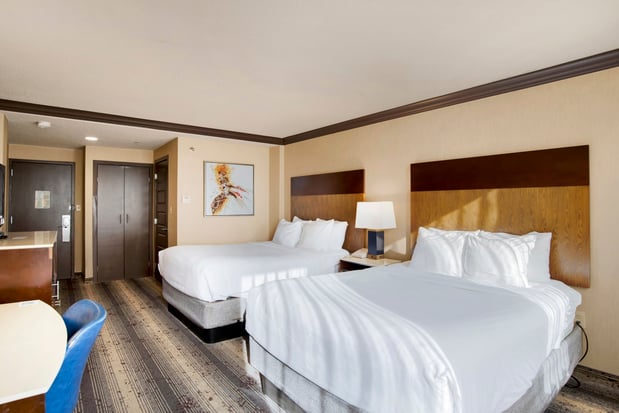 Images Crowne Plaza Harrisburg-Hershey by IHG