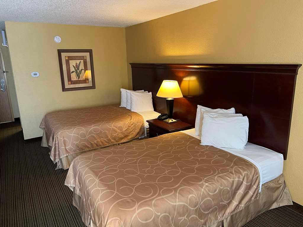 2 Double Bedroom SureStay Plus By Best Western Hopkinsville Hopkinsville (270)874-2680