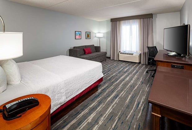 Images Hampton Inn & Suites St. Louis at Forest Park