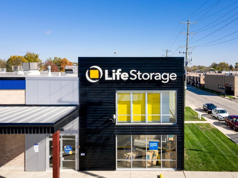 Images Life Storage - La Grange