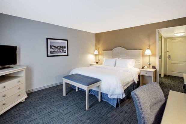 Images Hampton Inn & Suites Cape Cod-West Yarmouth