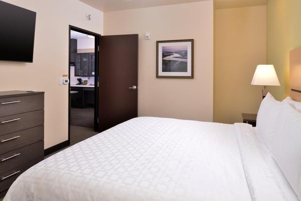 Images Candlewood Suites Austin Airport by IHG