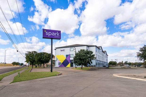 Images Spark by Hilton Wichita Falls