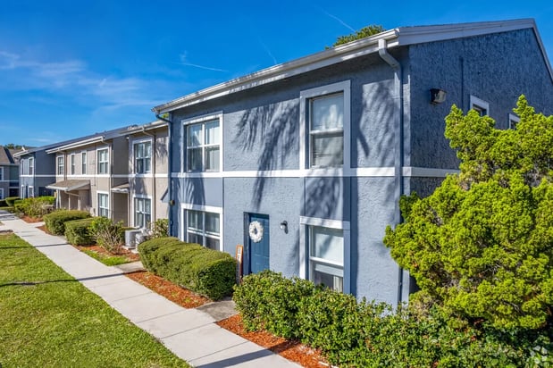 Images Pineview Apartments
