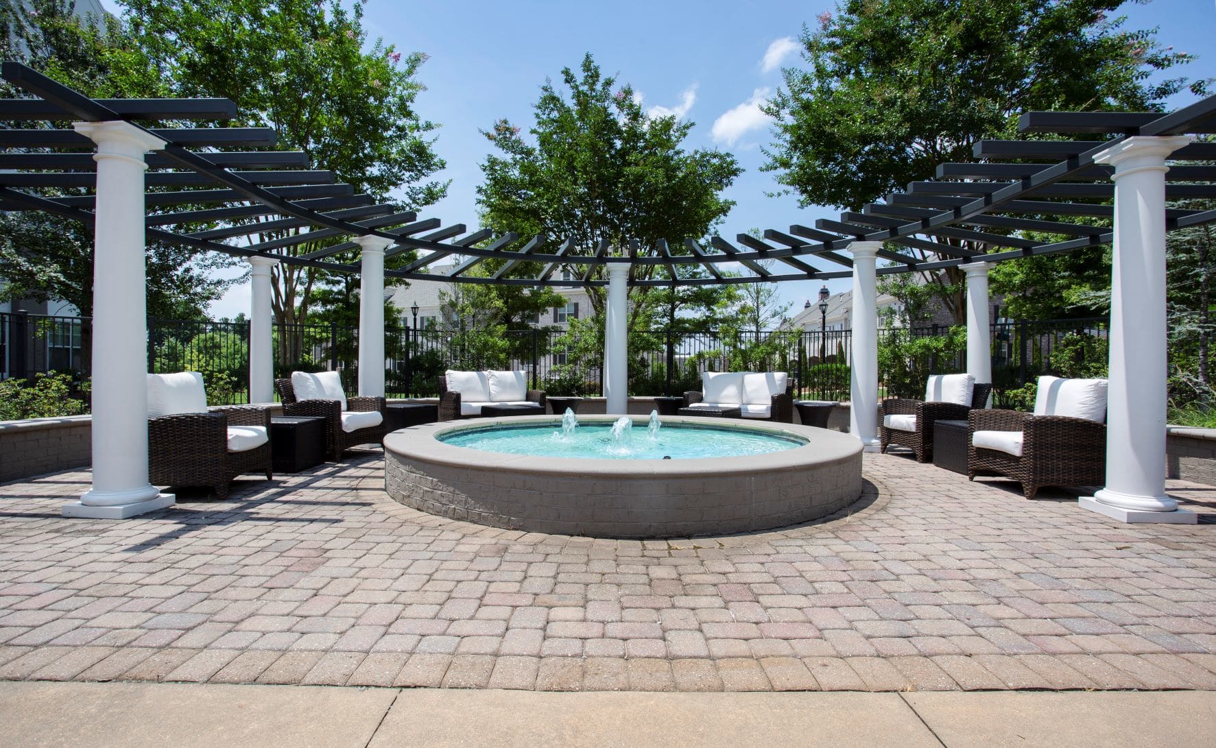 Outdoor lounge with fountain Emblem Alpharetta Alpharetta (770)346-9011