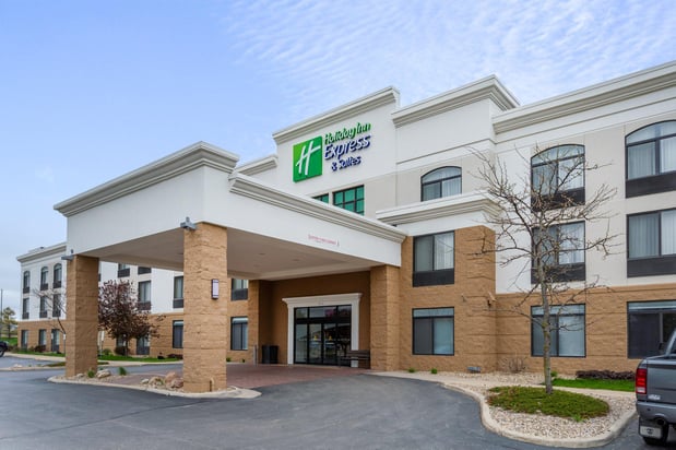 Images Holiday Inn Express & Suites Cedar Falls - Waterloo by IHG