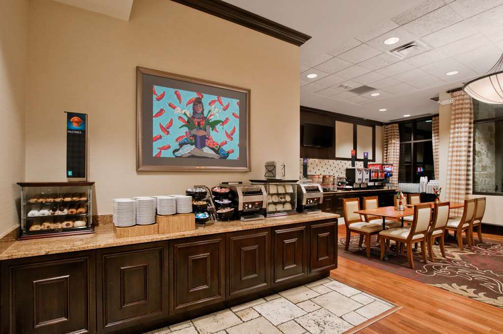 Embassy Suites by Hilton San Antonio Riverwalk Downtown