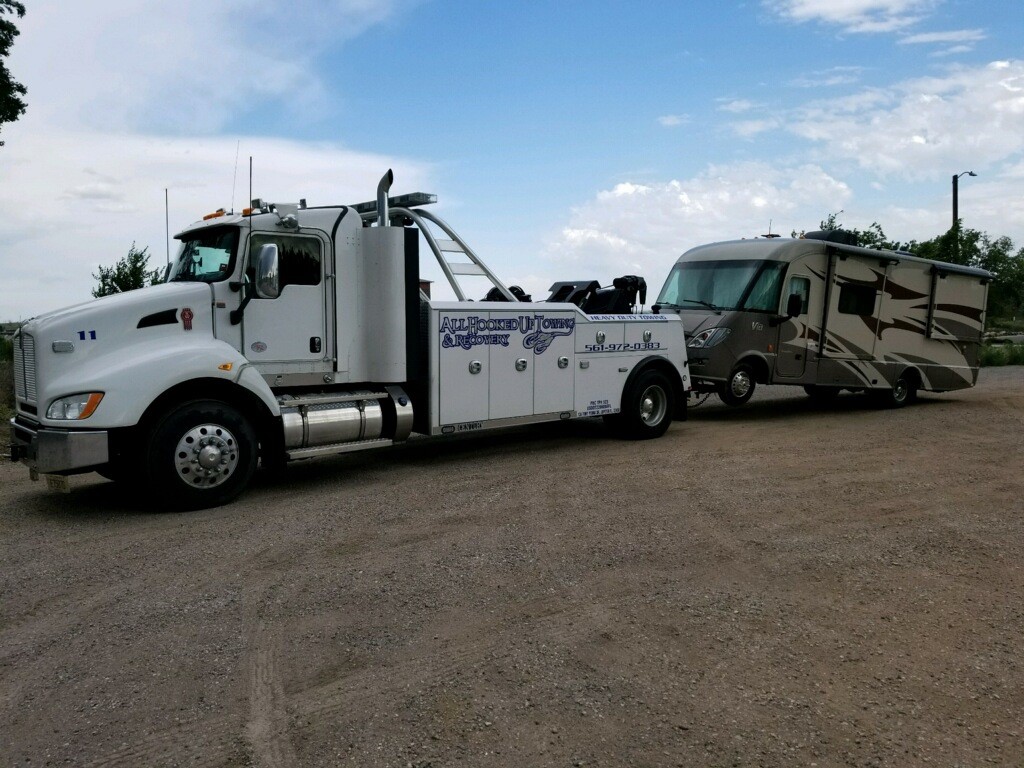 All Hooked Up Towing Jupiter Image
