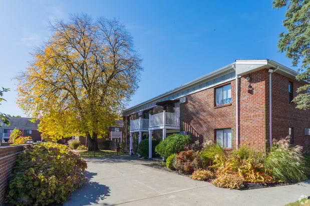Images Princeton Green Apartments