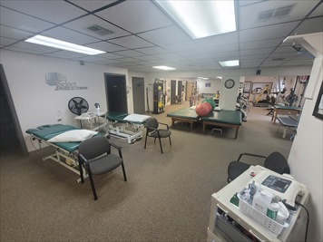 Images Select Physical Therapy - Pine Forest