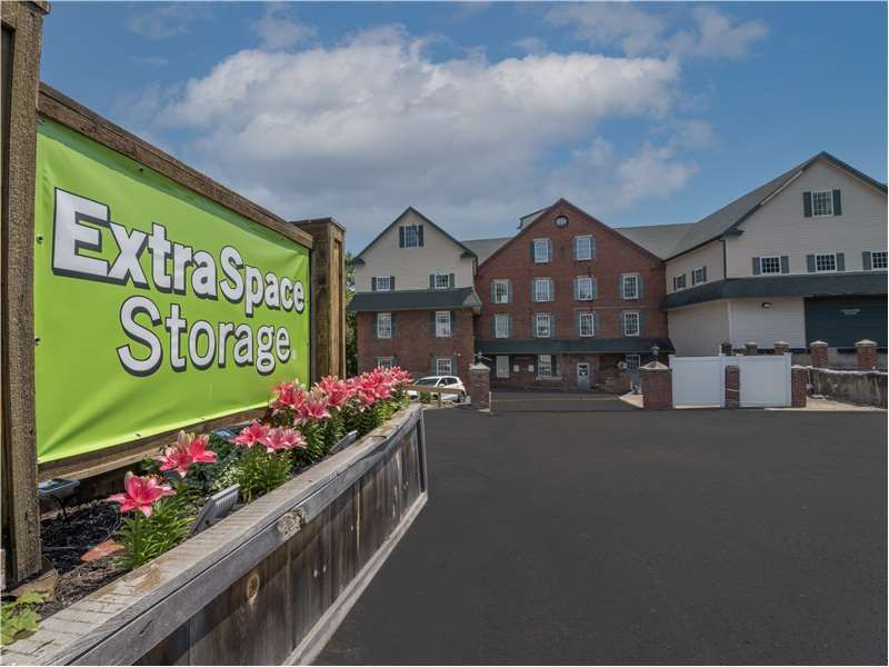 Beauty Image - Extra Space Storage at 222 Central St, Saugus, MA 01906