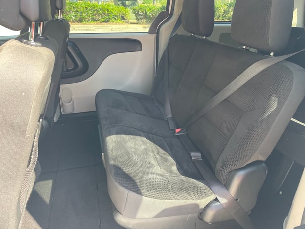 Images Carl's Van Rentals