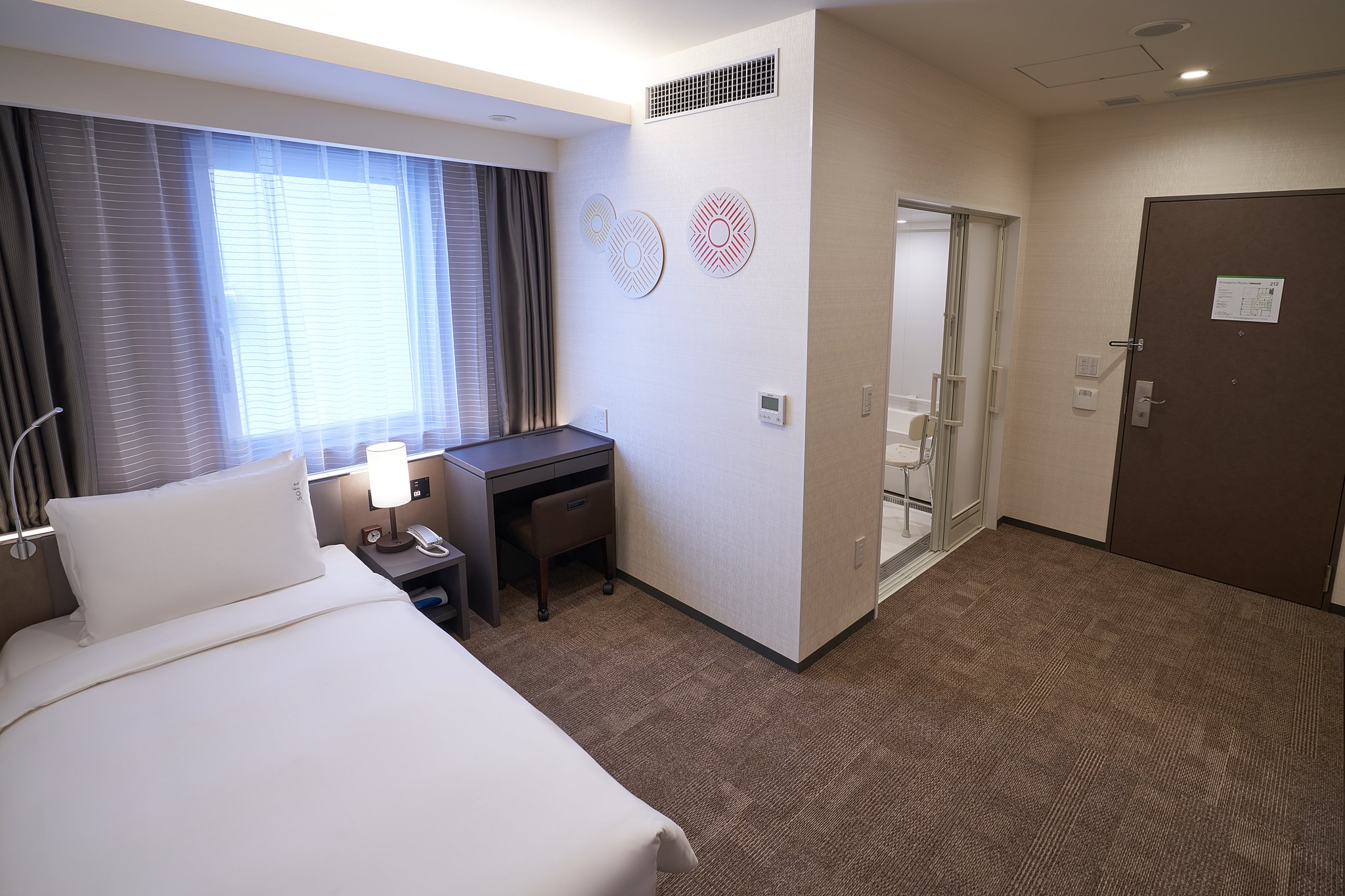 Images Holiday Inn & Suites Shin Osaka by IHG