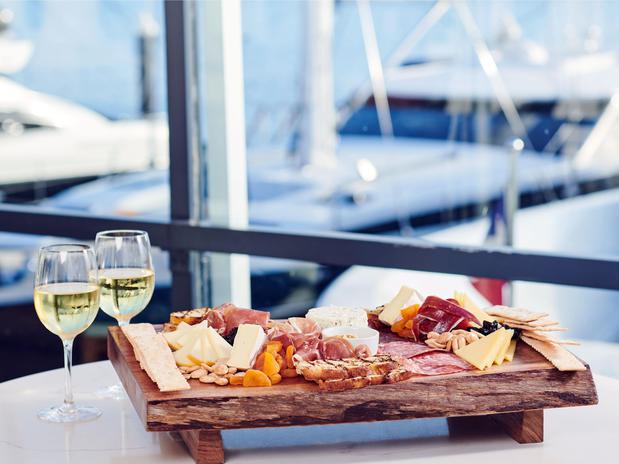 Images A+O Restaurant | Bar