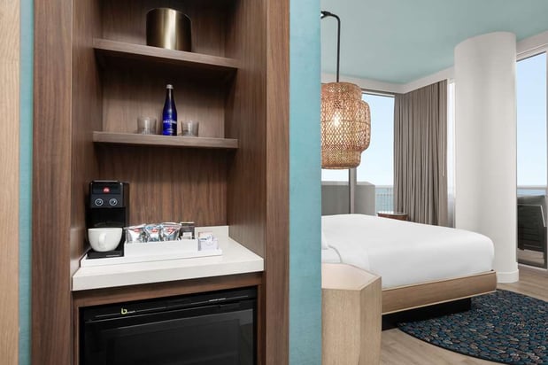 Images The Hiatus Clearwater Beach, Curio Collection by Hilton