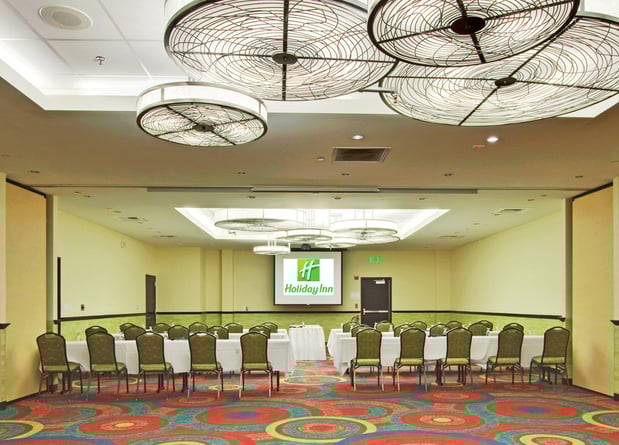 Images Holiday Inn & Suites Anaheim (1 Blk/Disneyland®) by IHG