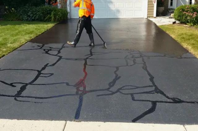 Images Crossroads Paving CT - Driveway Paving & Commercial Paving Company