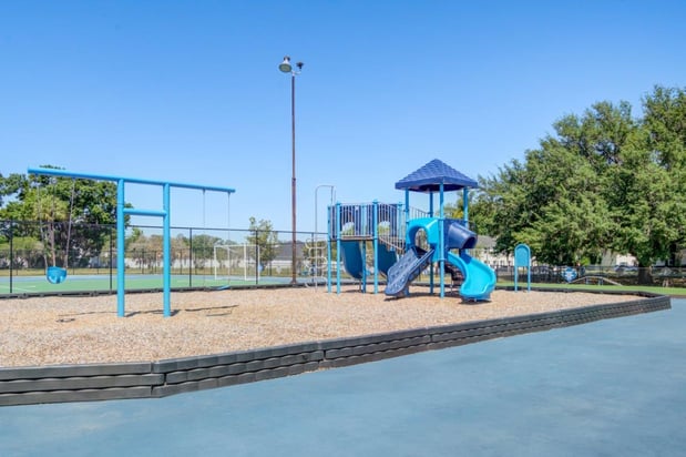 Images Park at Lake Magdalene Apartments & Townhomes