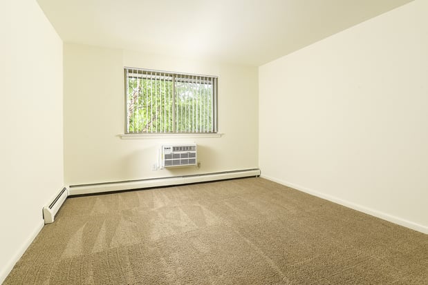 Images Mill Creek Village Apartments