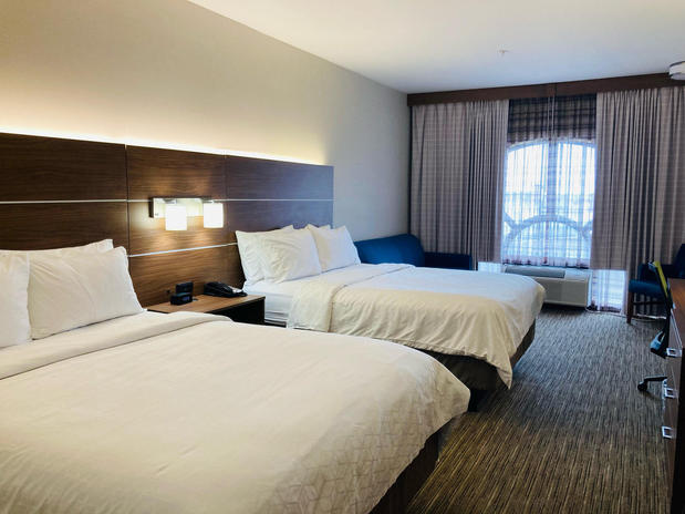 Images Holiday Inn Express & Suites Abilene Mall South by IHG