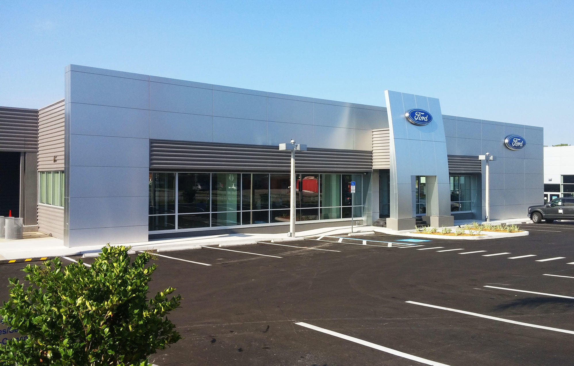 The all new Lakeland Ford is your new Central Florida destination Dealer! Come see the all new Lakeland Automall Ford Showroom and Service Department featuring FRESCOS Cafe and our state-of-the-art showroom.