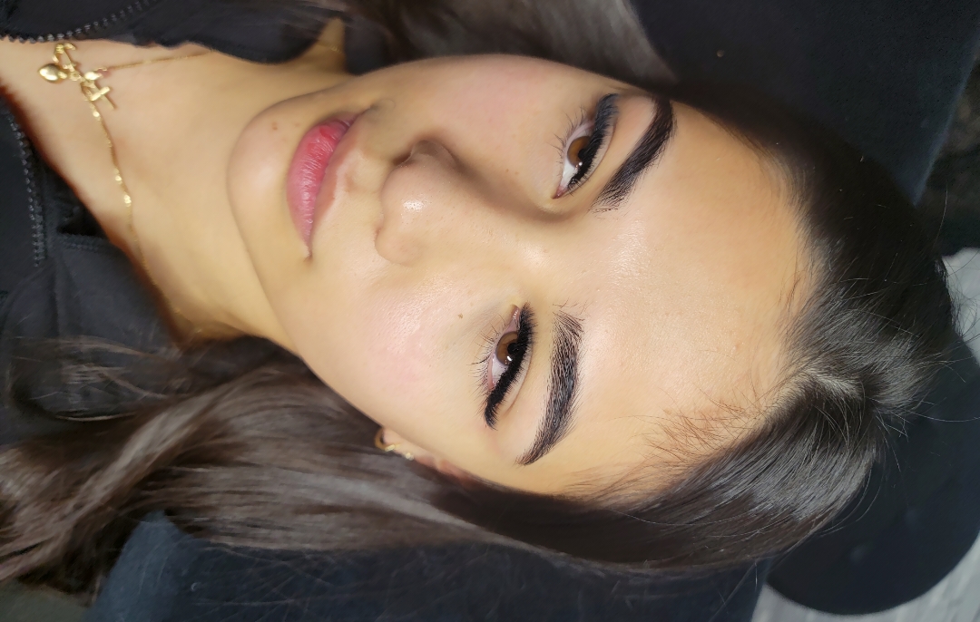 Images Lashista - Formation cils - Pose de cils - Produits de cils Longueuil