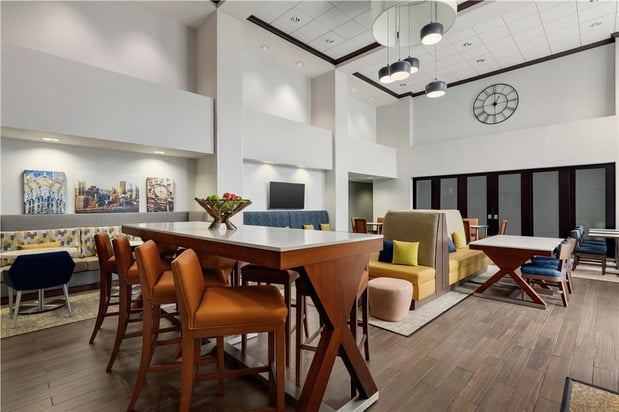 Images Hampton Inn & Suites Pittsburgh/Harmarville