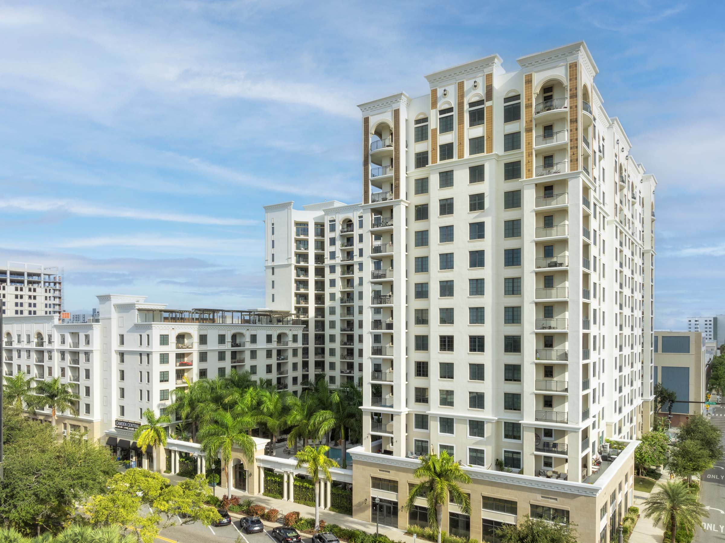 Camden Central, high-rise apartment community in Downtown St. Petersburg, FL
